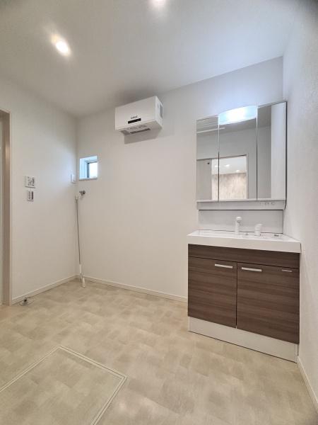 プレミアムアリーナ鳳駅前