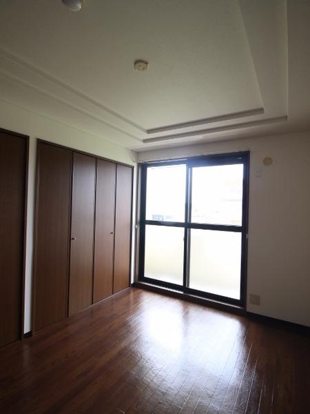 グランディールＹ・M