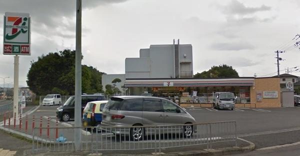 フォレストコート高尾(セブンイレブン堺赤坂台6丁店)