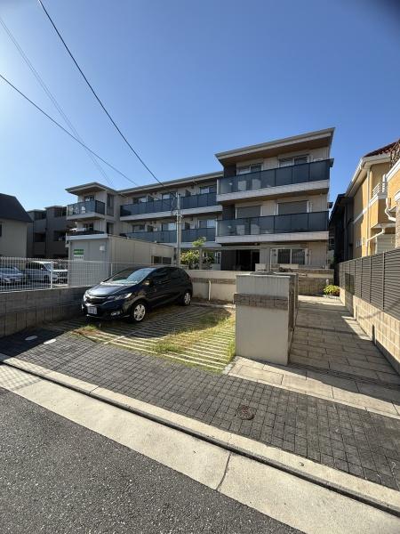 フラットワン鳳