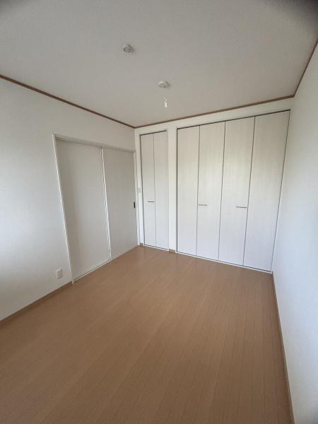 クロトリハイツ