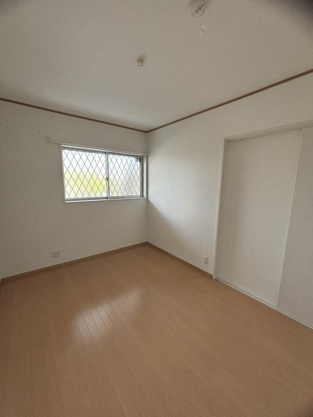 クロトリハイツ