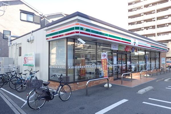 ファインコート　1番館(セブンイレブン泉大津駅南店)