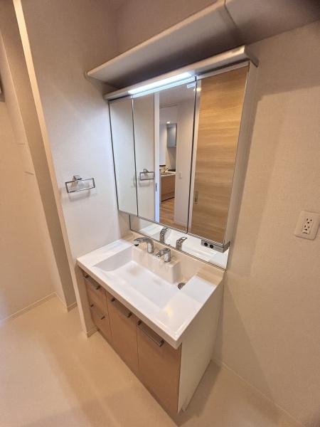 ｓｈａｍａｉｓｏｎ　ＡＧＵＲＵ