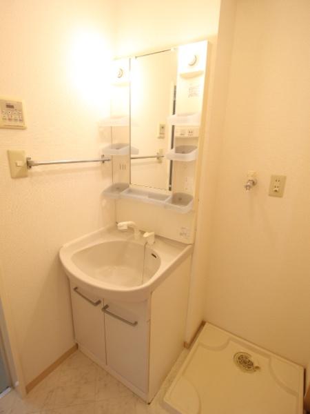 シャイニーパーク