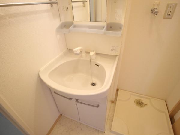 シャイニーパーク