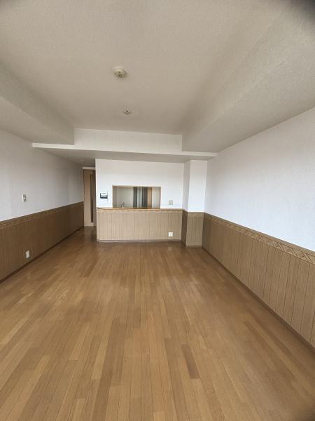 ロイヤルエイトコート2