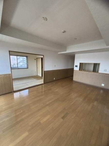 ロイヤルエイトコート2