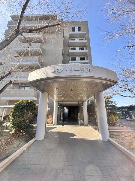 パン・リーヴル