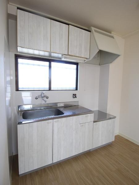 エッセンシャルハウスエビ