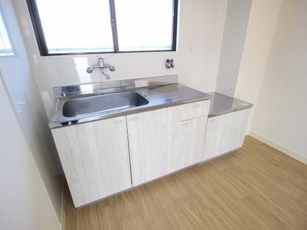 エッセンシャルハウスエビ