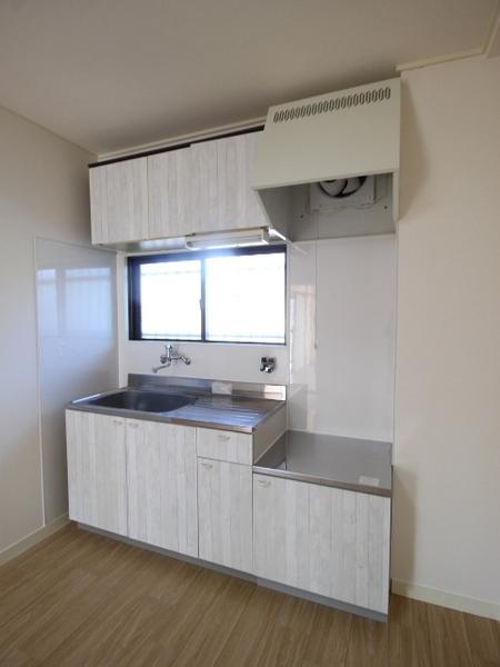 エッセンシャルハウスエビ