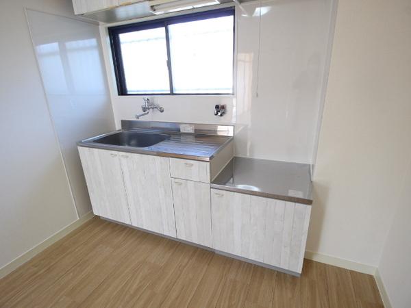 エッセンシャルハウスエビ