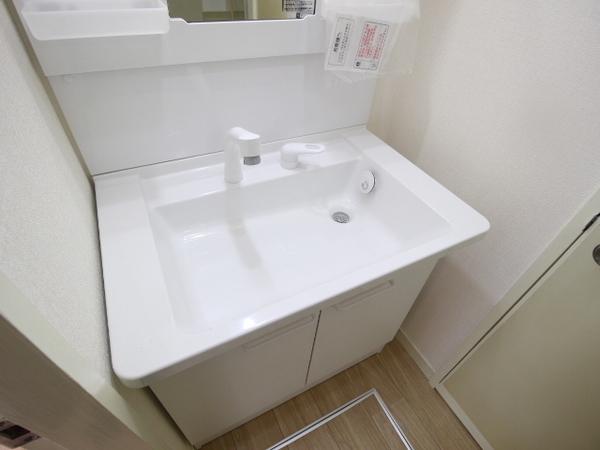 エッセンシャルハウスエビ