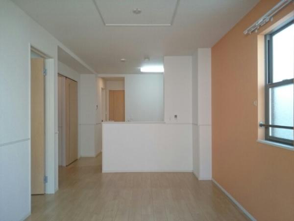 和泉市伯太町２丁目のアパート