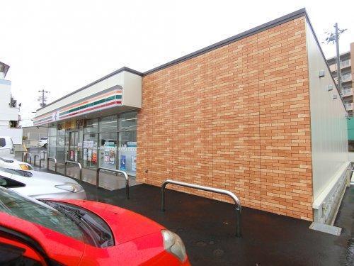 ヴァンヴェール　B(セブンイレブン堺小阪西店)