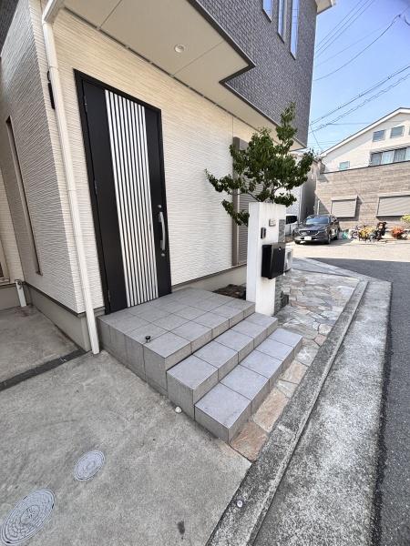 鳳東町5丁貸家
