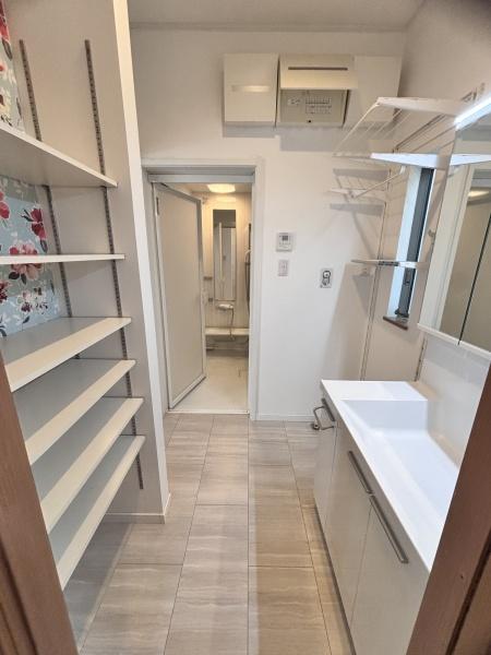 鳳東町5丁貸家