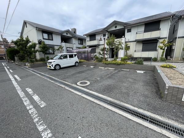 レストハイツ旭　B棟