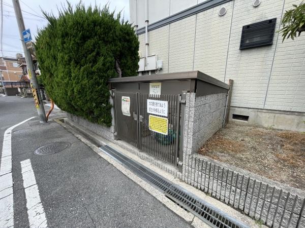 レストハイツ旭　B棟