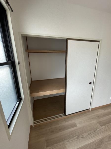 レストハイツ旭　B棟