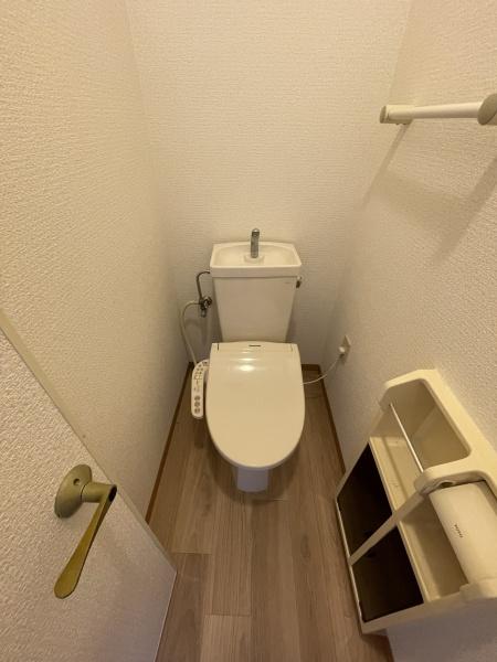 レストハイツ旭　B棟
