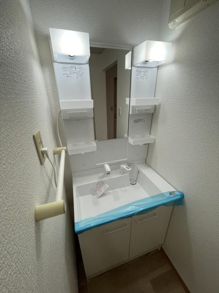 レストハイツ旭　B棟