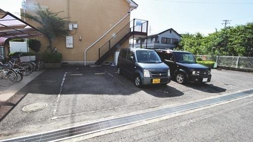 モアクレストナカノ