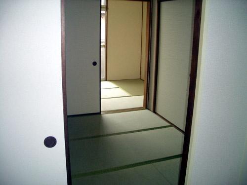 八田ハイツ　A棟