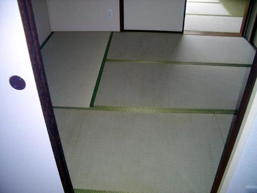 八田ハイツ　A棟