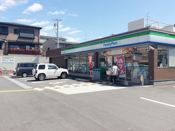 セントエルモ高石(ファミリーマート高石高師浜店)