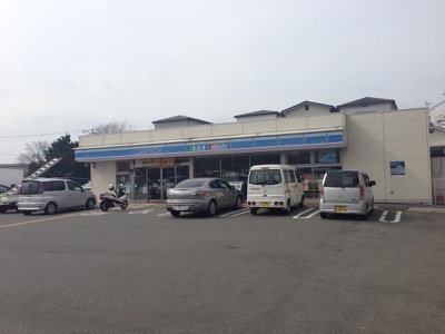 クレスト霞ヶ丘(ローソン堺石津町3丁店)