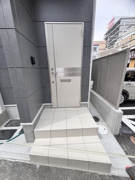 堺市西区鳳東町１丁のアパート