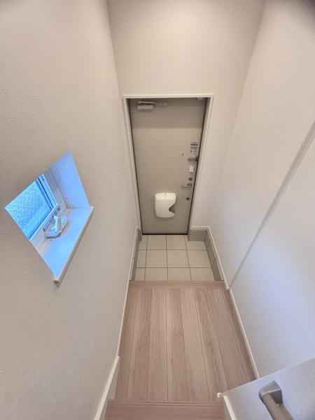 堺市西区鳳東町１丁のアパート