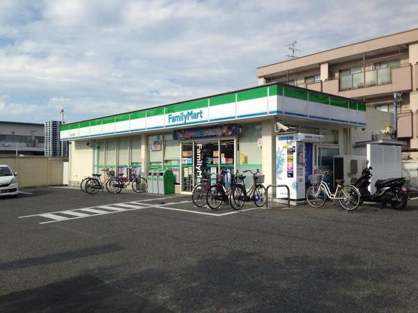 メルヴェイユ(ファミリーマート泉大津寿町店)