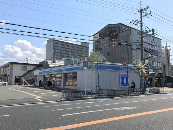 ラ・ユーミン松之浜(ローソン泉大津松之浜店)