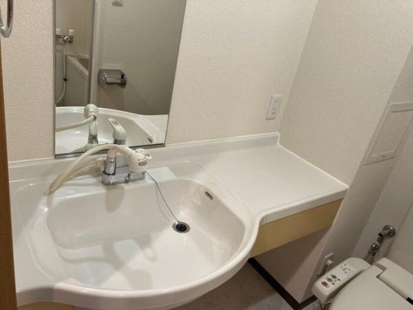 エスタシオン高石