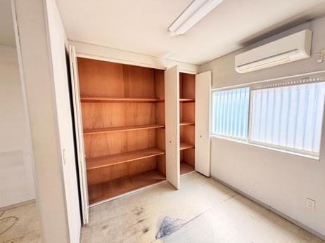 鳳西町2丁店舗付住宅