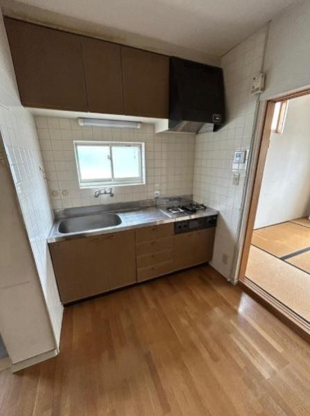 鳳西町2丁店舗付住宅