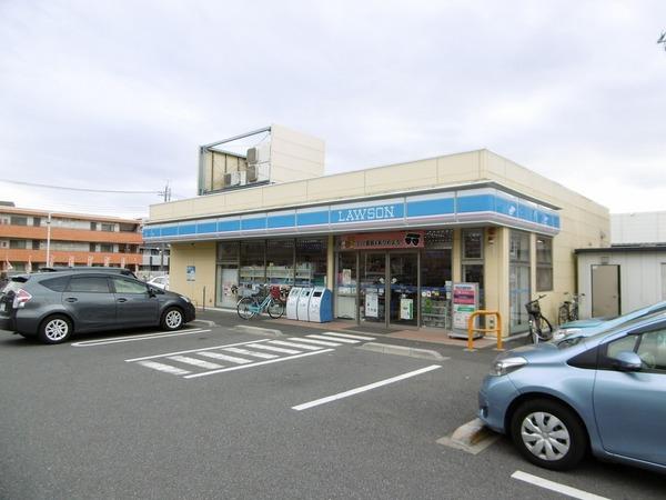 サンモール飯山満(ローソン船橋薬円台6丁目店)