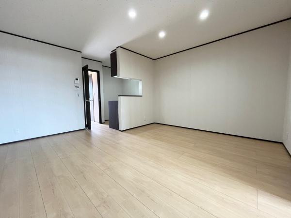 AmorVillage壱番館