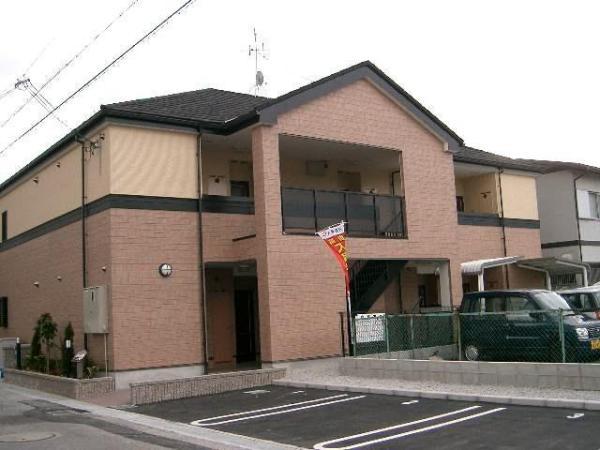 泉大津市東助松町４丁目のハイツ