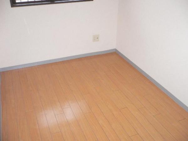 高石市千代田３丁目のマンション