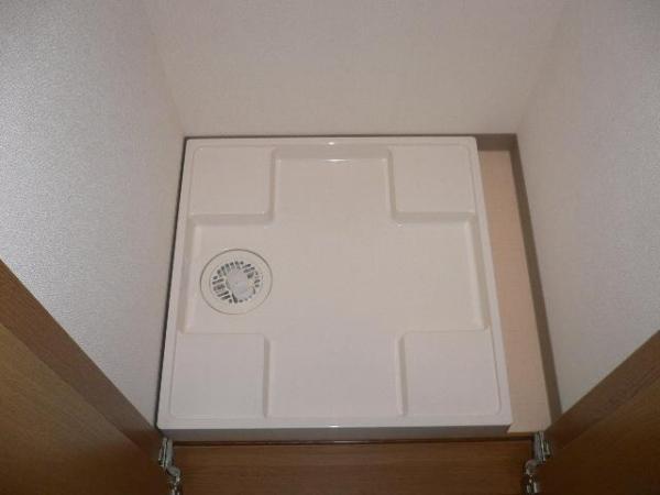 泉大津市東助松町４丁目のハイツ
