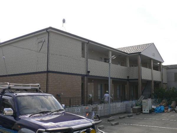 泉大津市式内町のハイツ