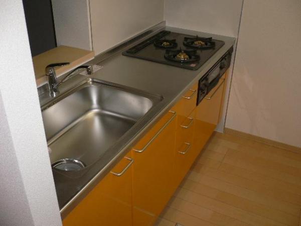 高石市綾園３丁目のハイツ
