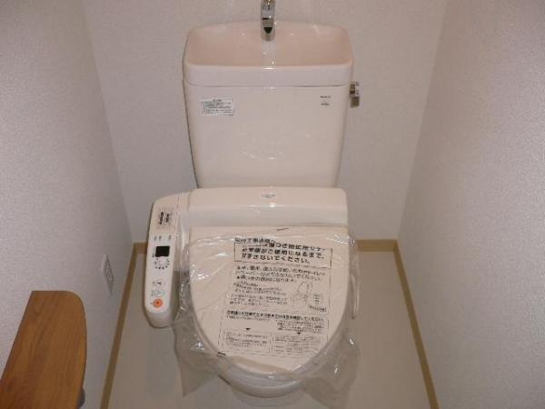高石市綾園３丁目のハイツ