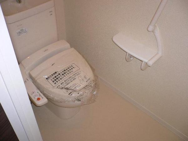 泉大津市東豊中町２丁目のハイツ