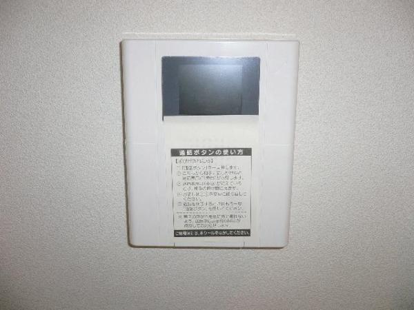 泉大津市東助松町４丁目のアパート