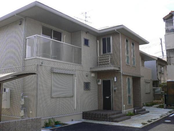 泉大津市東助松町１丁目のアパート